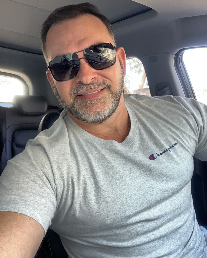 <em>Juan M.</em>